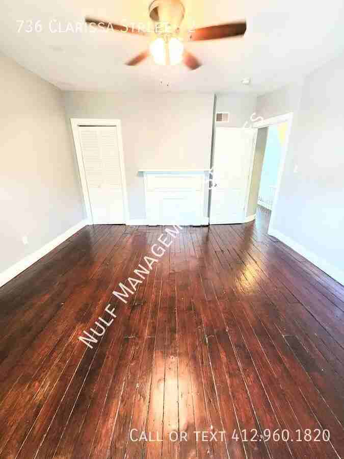 736 Clarissa St #2 - Photo 4 of 8