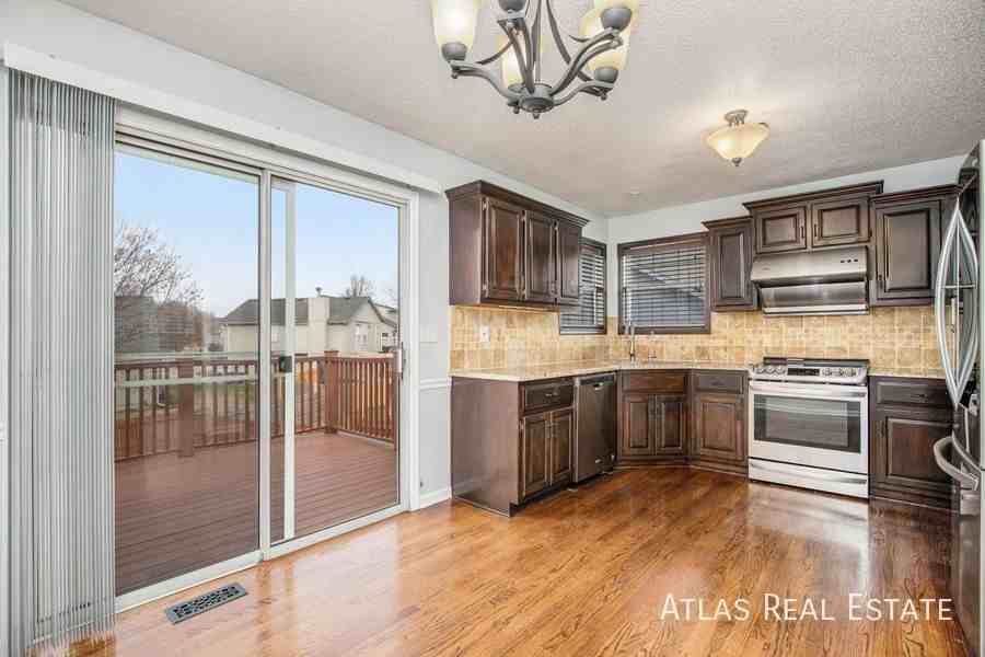 1312 Se Princeton Pl - Photo 4 of 49