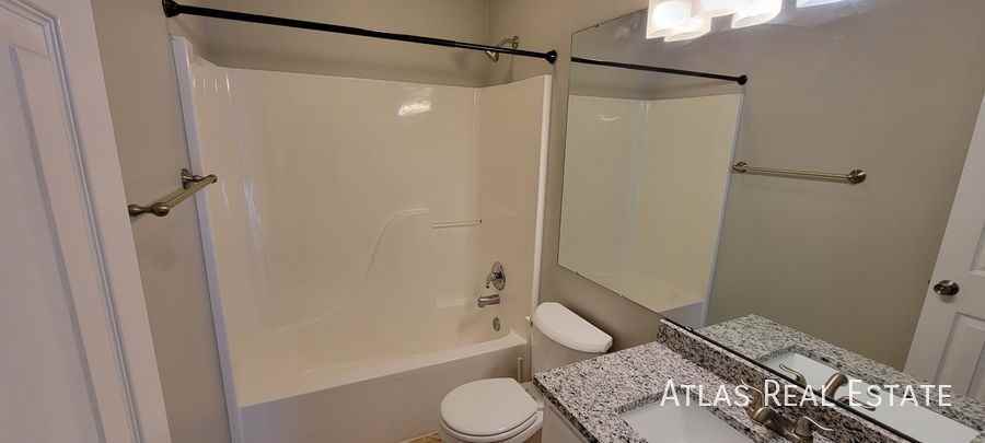 1312 Se Princeton Pl - Photo 7 of 49