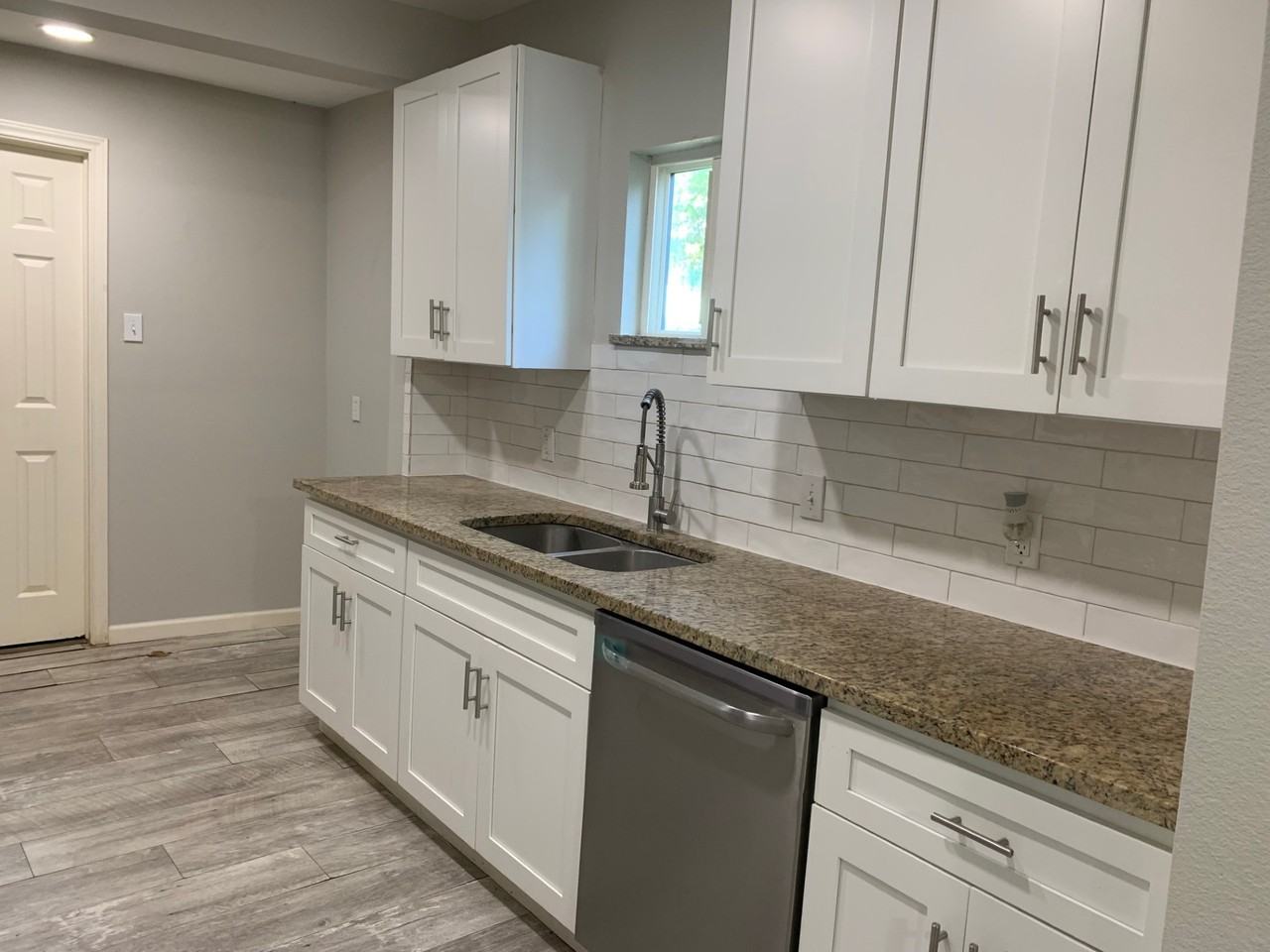1107 Oxford Street; River Oaks 76114 #1 - Photo 6 of 18