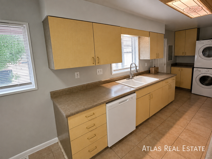 124 W Cheyenne Rd - Photo 5 of 17