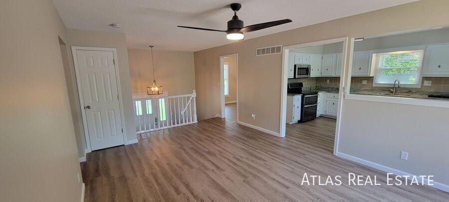 14611 Nw 67th St - Photo 4 of 20