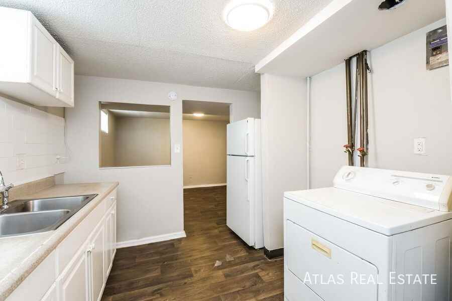 4032 Kalamath St - Photo 5 of 8