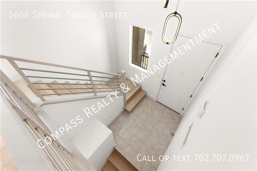 5606 Spring Trellis St - Photo 6 of 22