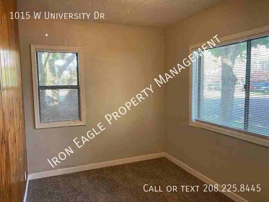 1015 W University Dr - Photo 6 of 8