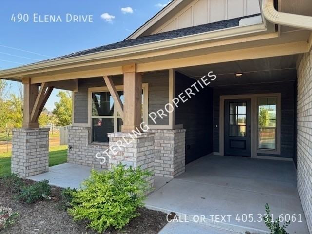 490 Elena Dr - Photo 3 of 36