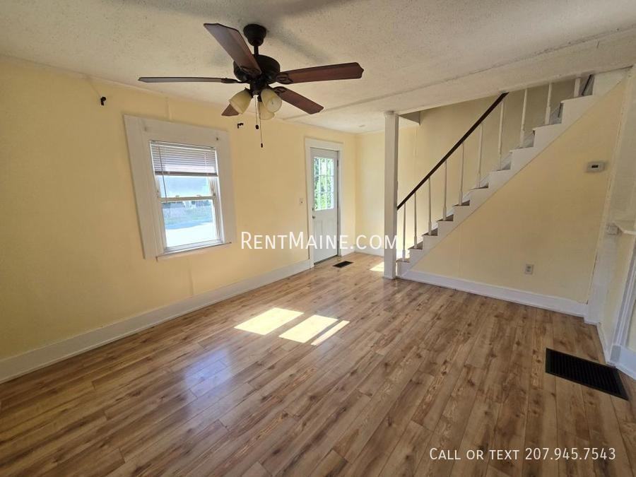 74 Stillwater Ave - Photo 4 of 11