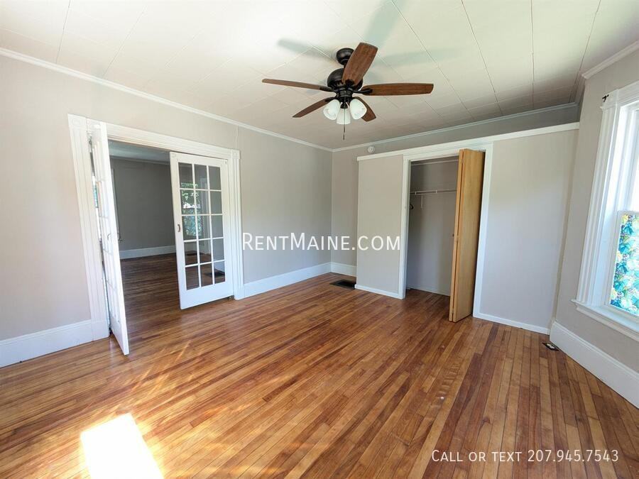 204 Maple St #1 - Photo 4 of 14