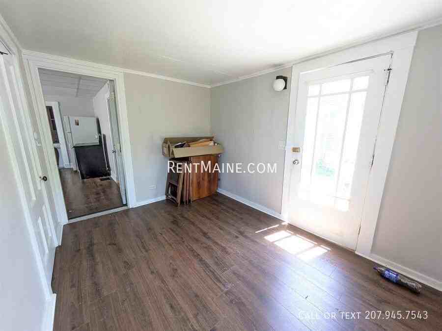 204 Maple St #1 - Photo 5 of 14