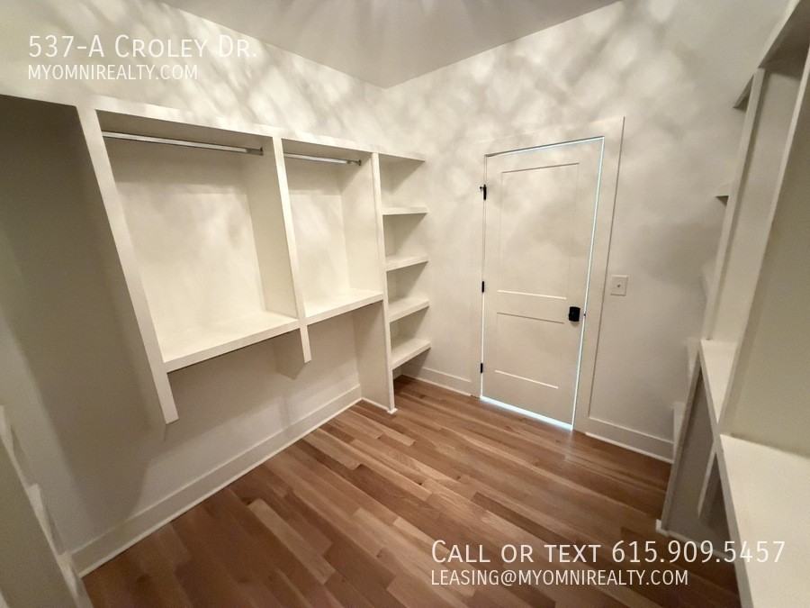 537A Croley Dr - Photo 2 of 26
