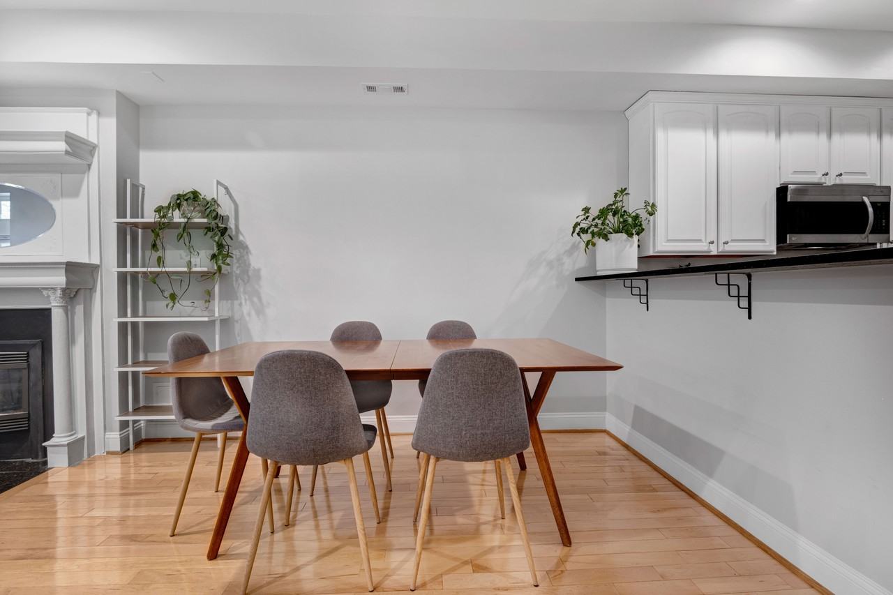115 New York Ave Nw - Photo 3 of 12