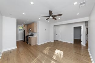 1908 W Winnemac Ave #2 - Photo 1 of 1