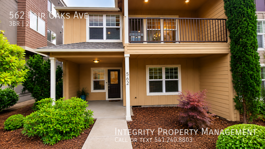 562 Fair Oaks Ave - Photo 2 of 24