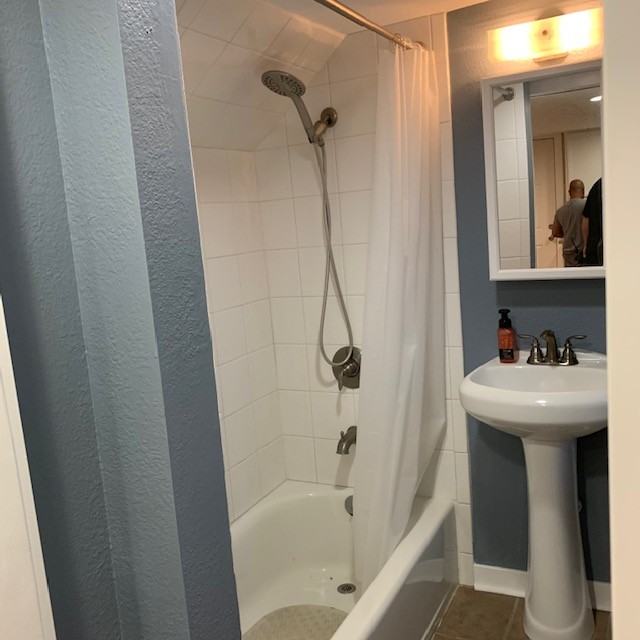 CA - 3541 1/2 Ray St - CT - Photo 4 of 13