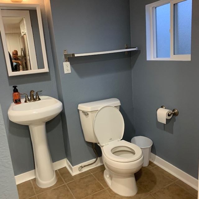 CA - 3541 1/2 Ray St - CT - Photo 5 of 13