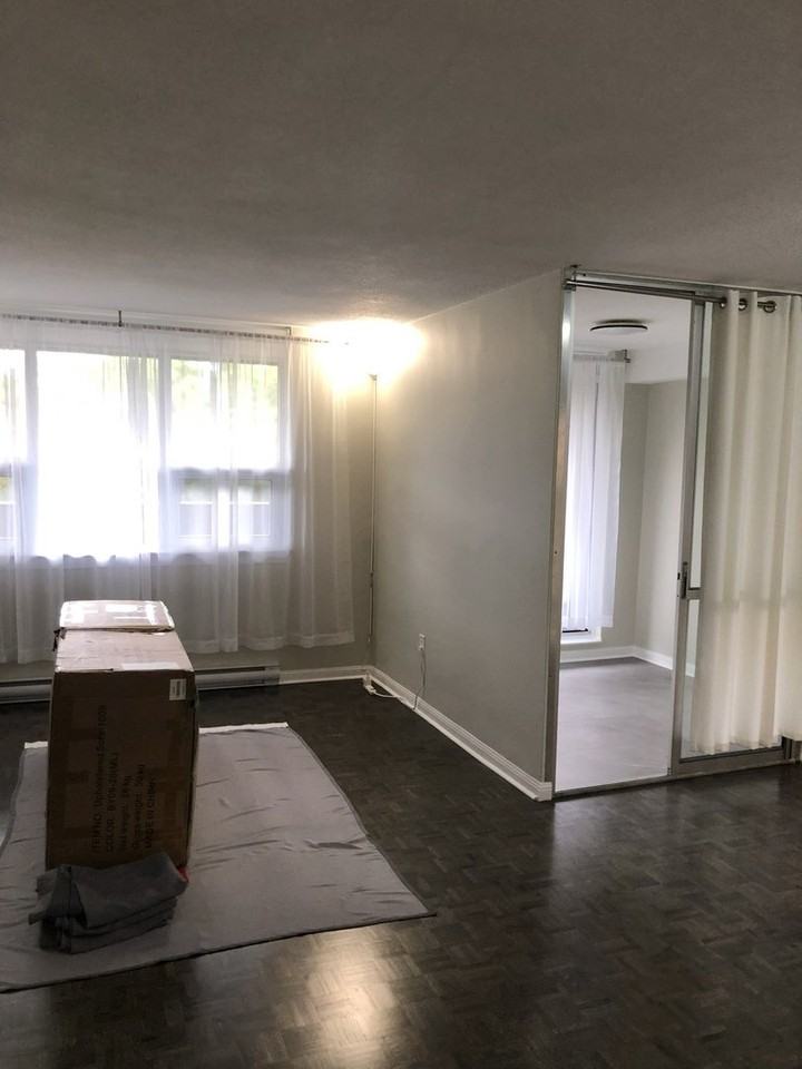 15 La Rose Ave - Photo 5 of 11