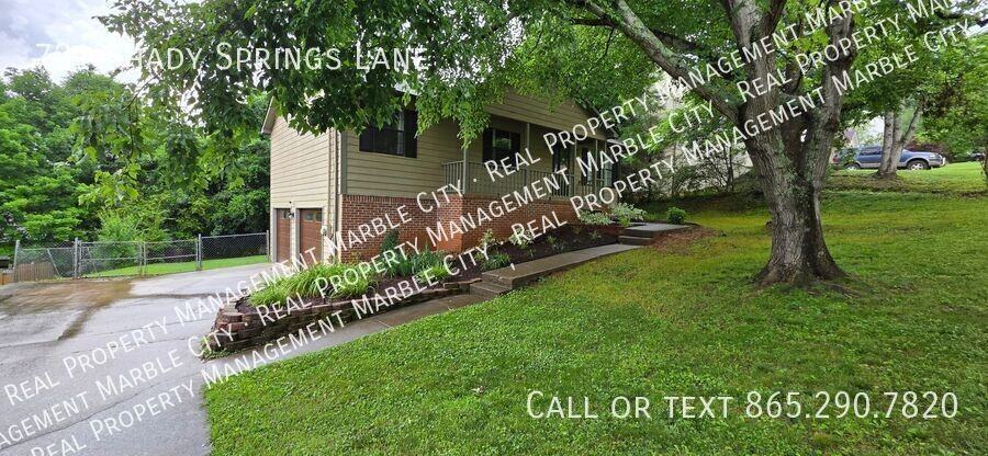 721 Shady Springs Ln - Photo 3 of 31