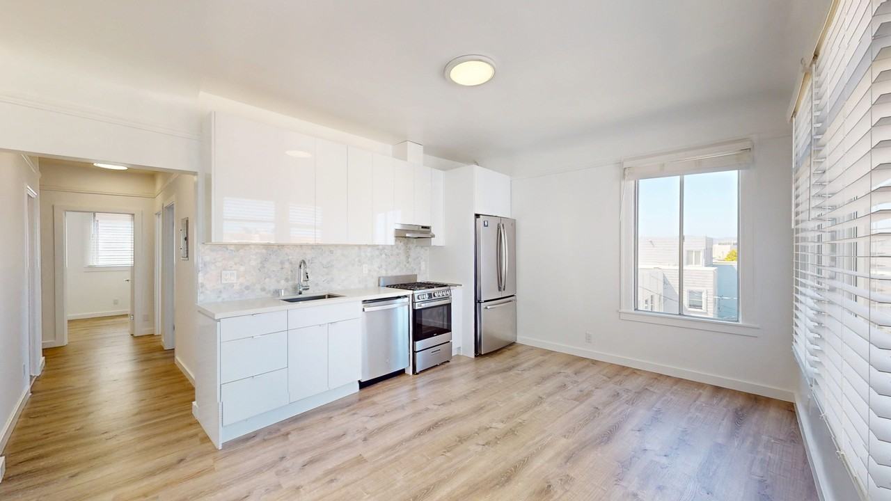 90 Alhambra St #406 - Photo 2 of 9