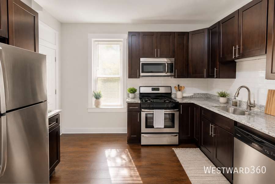 3363 S Racine Ave #1F - Photo 3 of 6