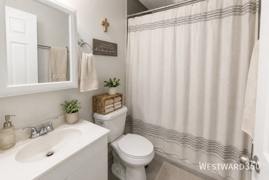 3363 S Racine Ave #1F - Photo 6 of 6