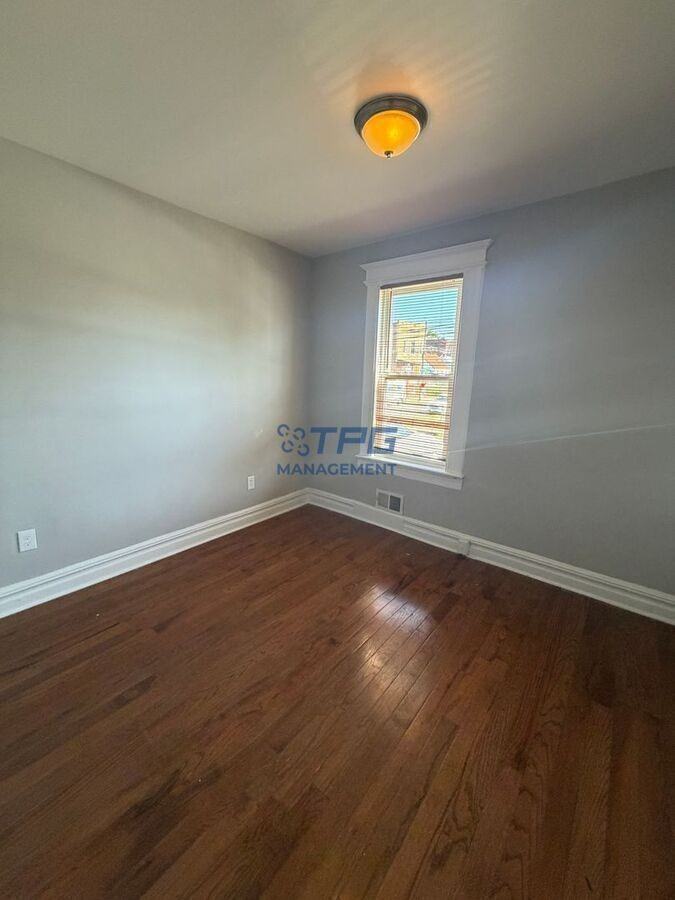 76 Halstead St #1 - Photo 4 of 7