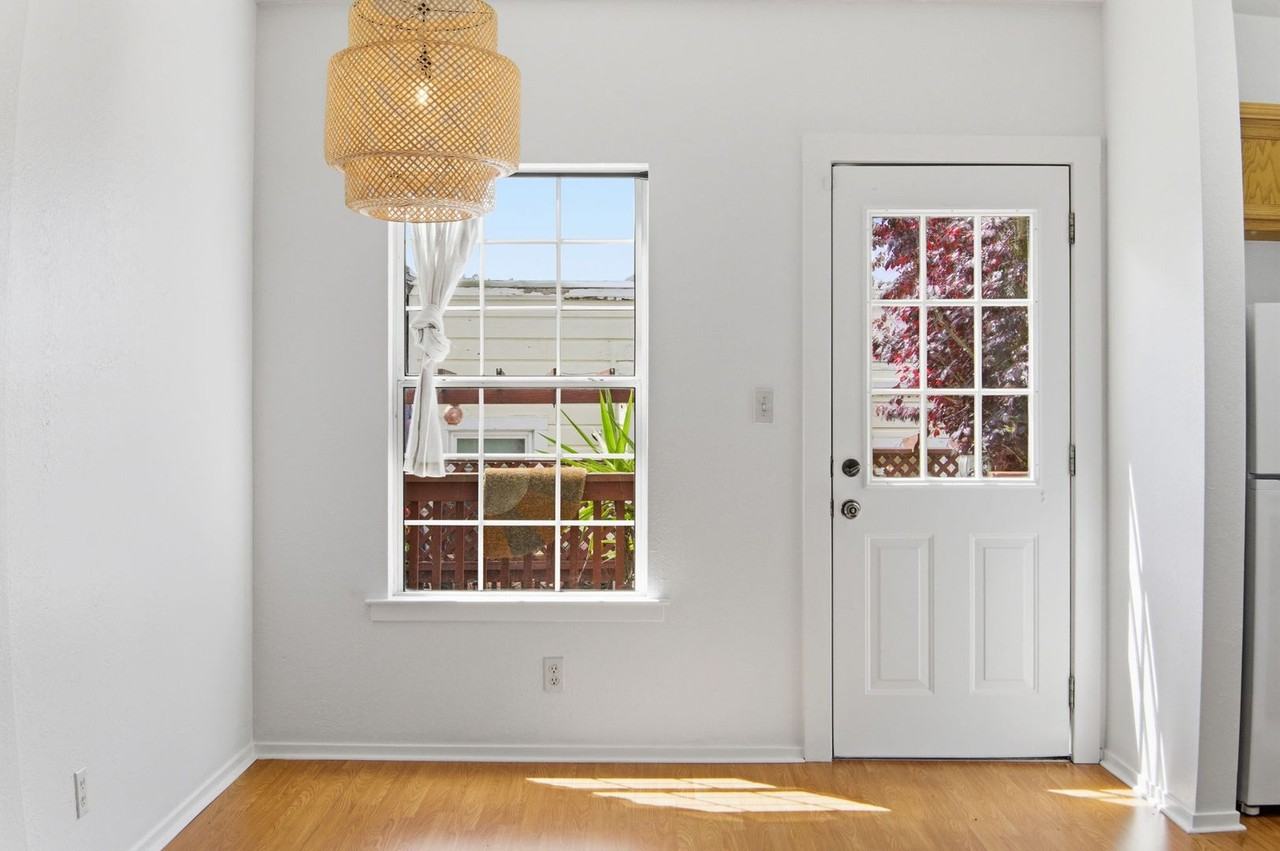 3553 Mission St #C - Photo 4 of 24