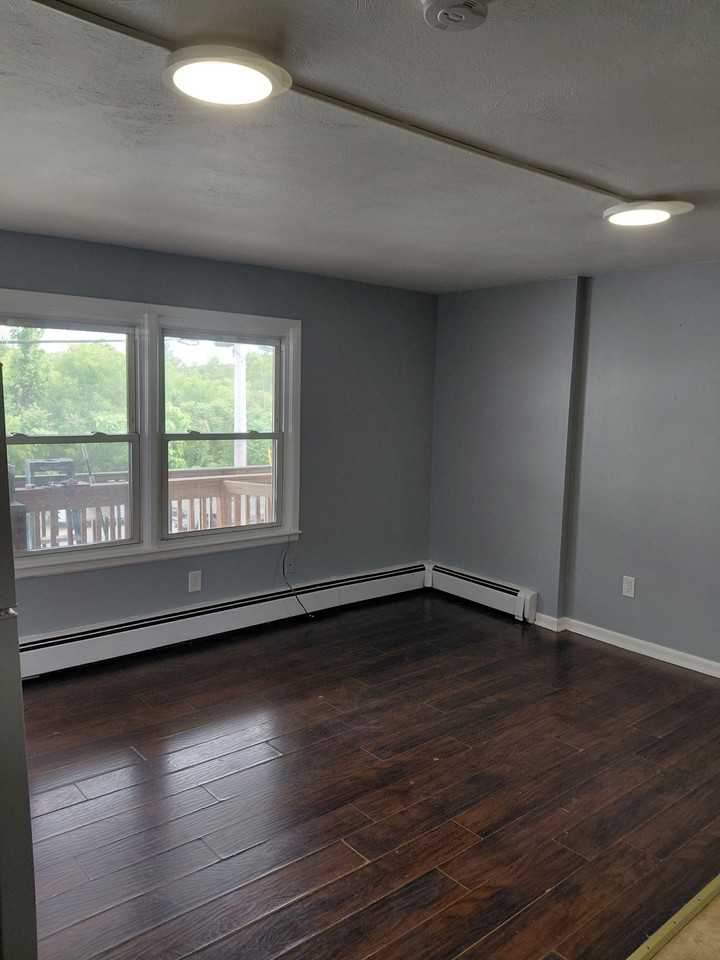 58-60 Intervale Rd - Photo 2 of 4