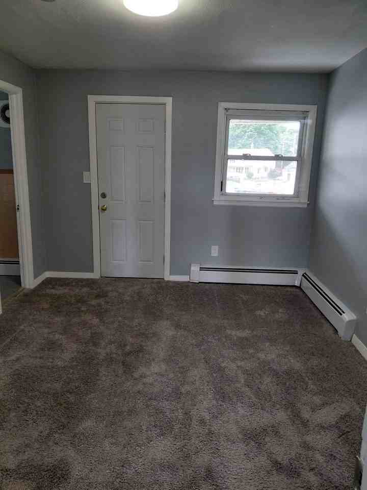 58-60 Intervale Rd - Photo 3 of 4