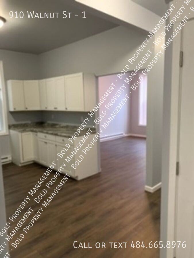 910 Walnut St #1 - Photo 2 of 28