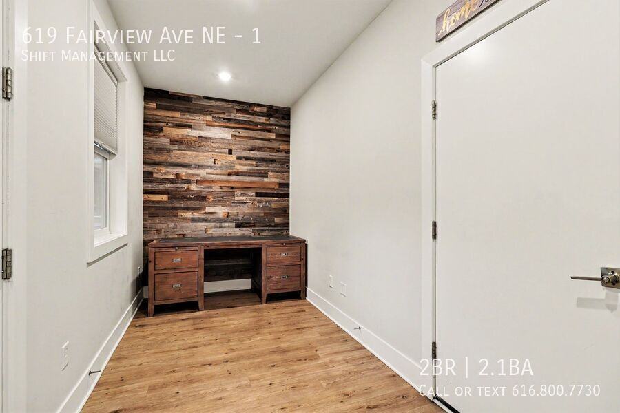 619 Fairview Ave Ne #1 - Photo 3 of 15