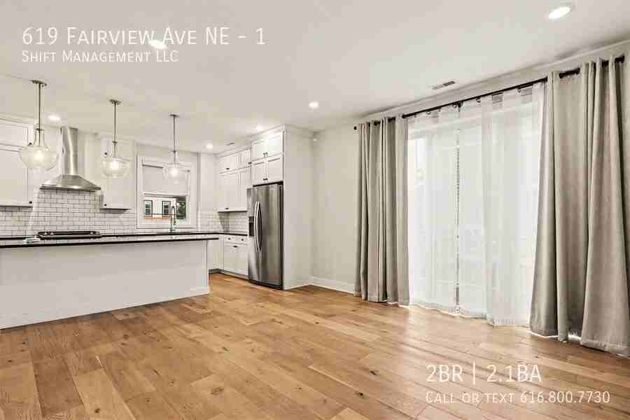 619 Fairview Ave Ne #1 - Photo 4 of 15