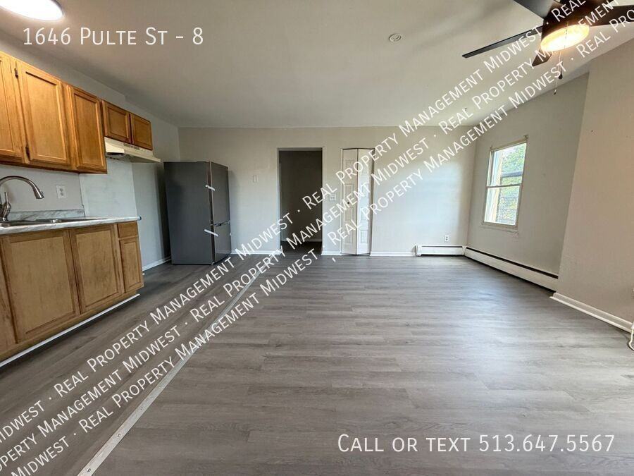 1646 Pulte St #8 - Photo 3 of 13