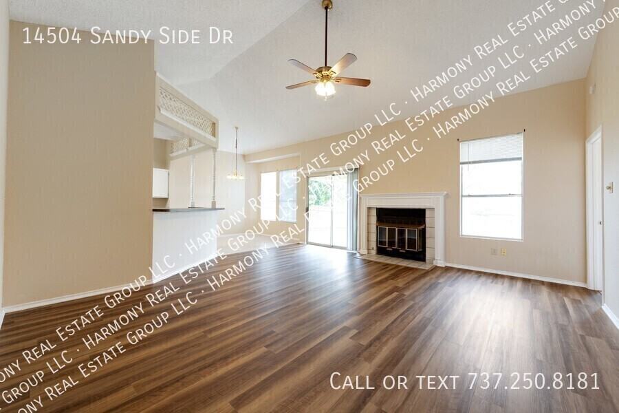14504 Sandy Side Dr - Photo 4 of 15