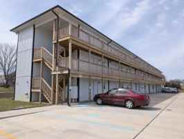 featured image of 1106 S Mitchell St
