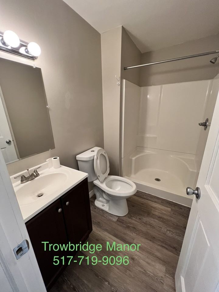Trowbridge Manor - Photo 6 of 20