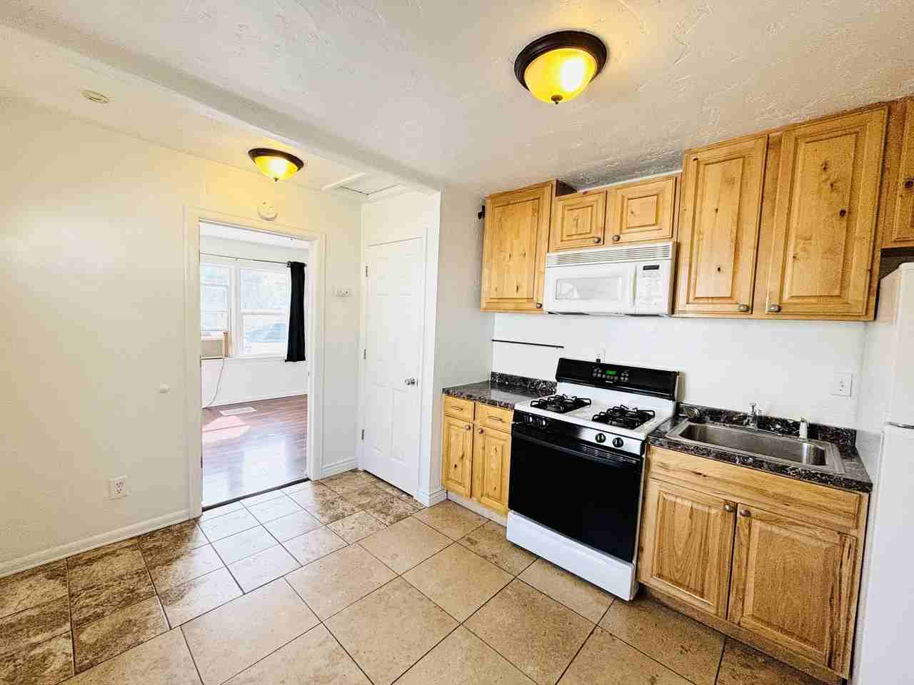 119 E Leslie Ave #2 - Photo 2 of 17