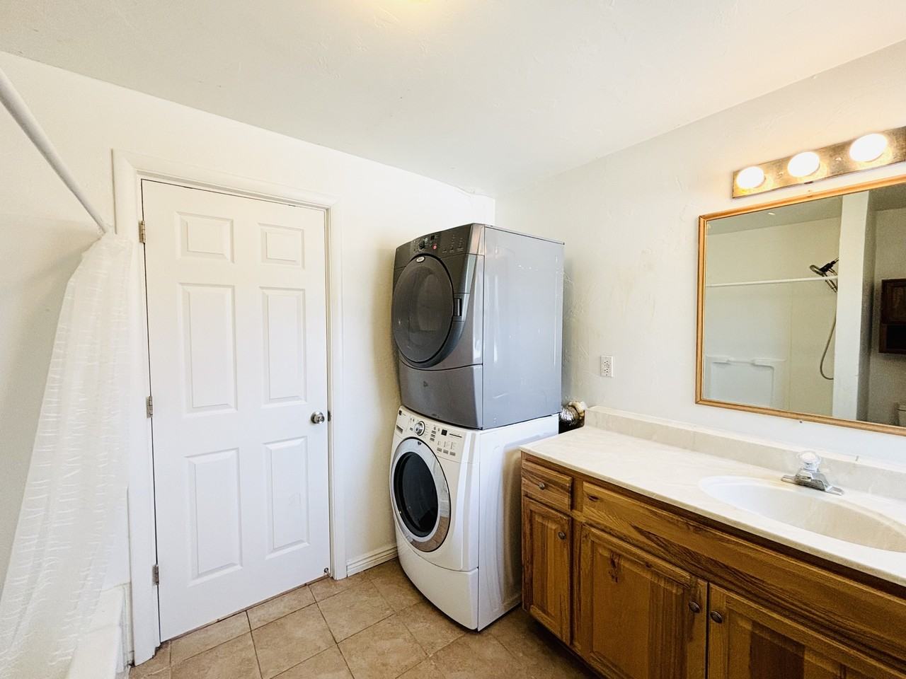 119 E Leslie Ave #2 - Photo 6 of 17