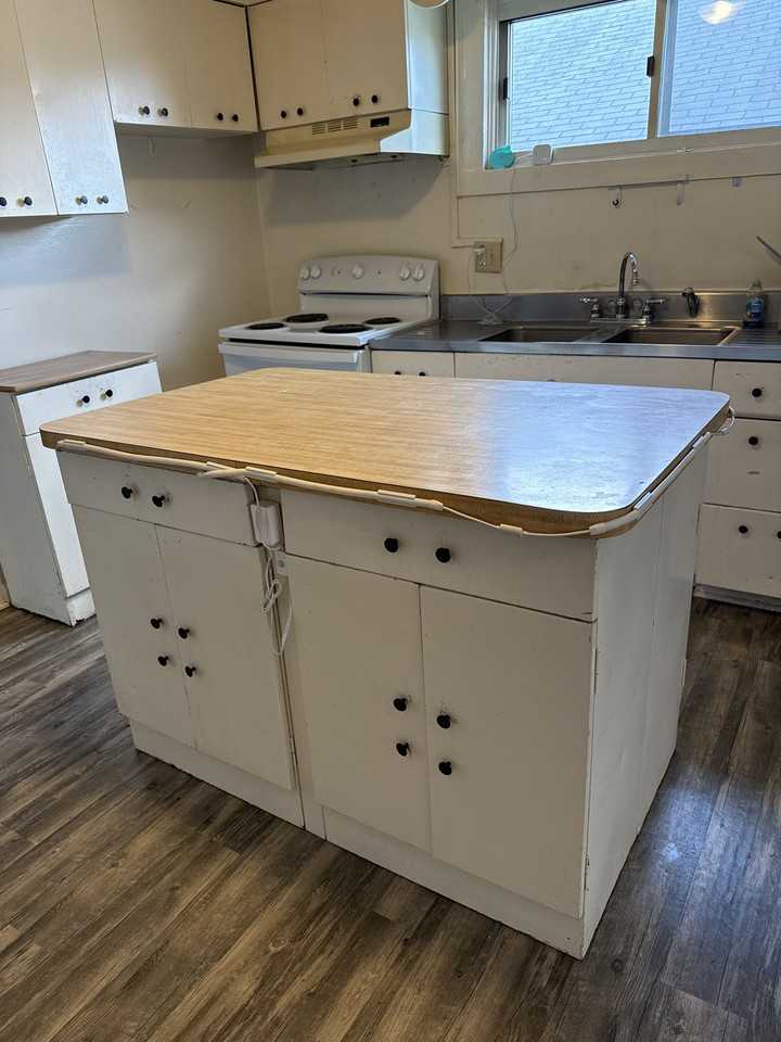 426 21st St W #1 - Photo 7 of 17