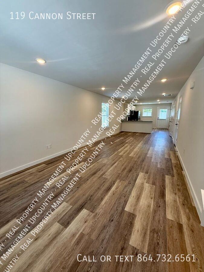 119 Cannon St - Photo 4 of 19