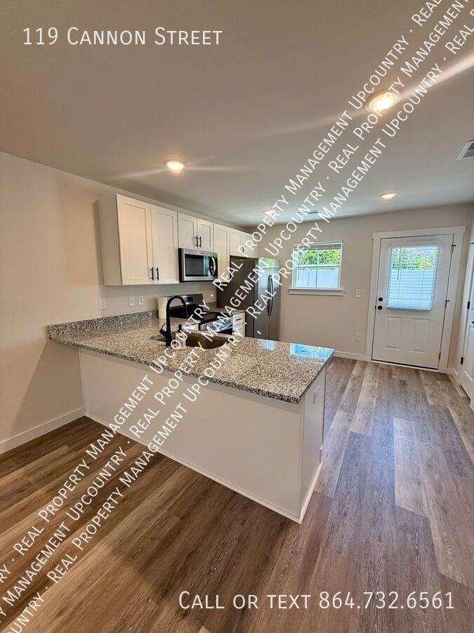 119 Cannon St - Photo 5 of 19