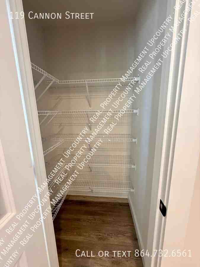 119 Cannon St - Photo 6 of 19
