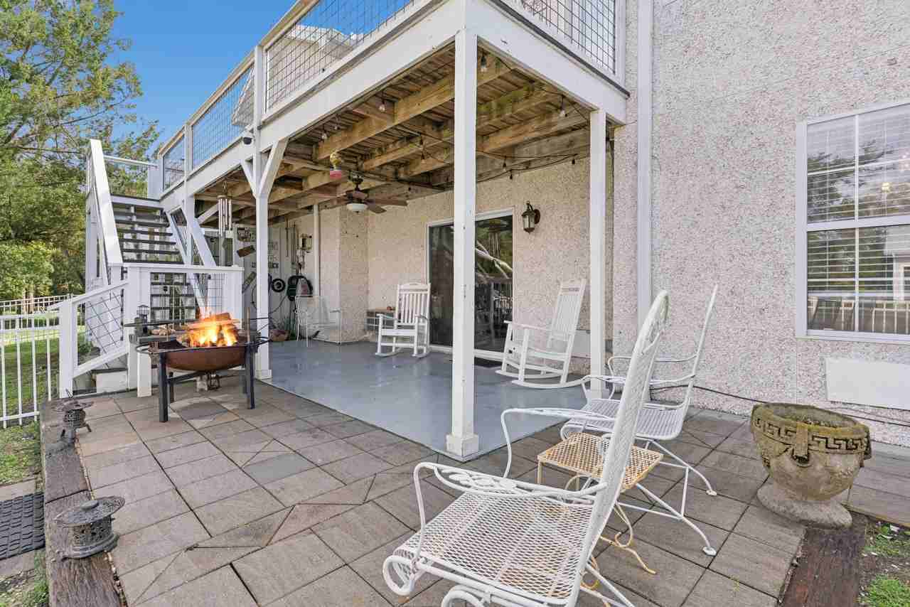 111 Thompson Cv #B - Photo 6 of 18