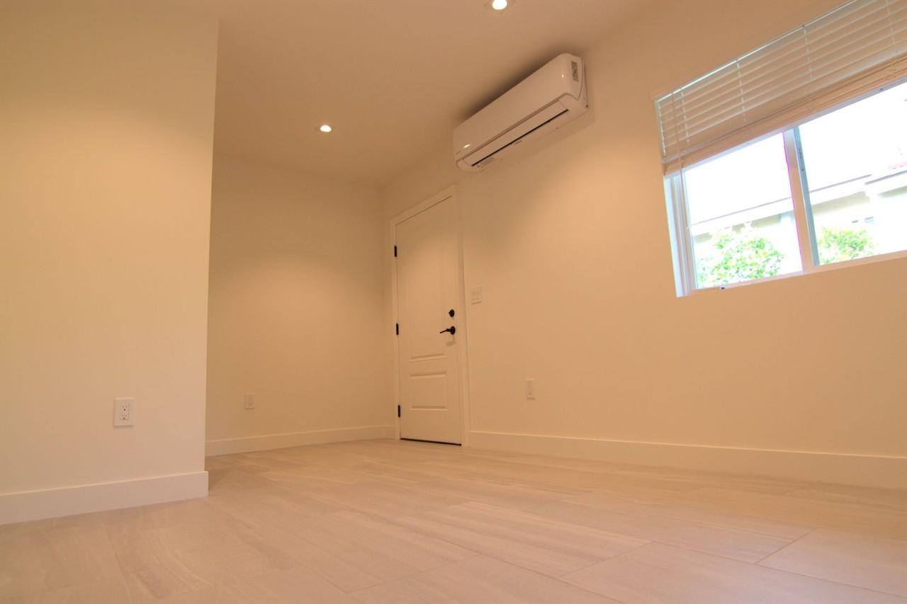 216 Harding Ave - Harding Ave #2 - Photo 3 of 11