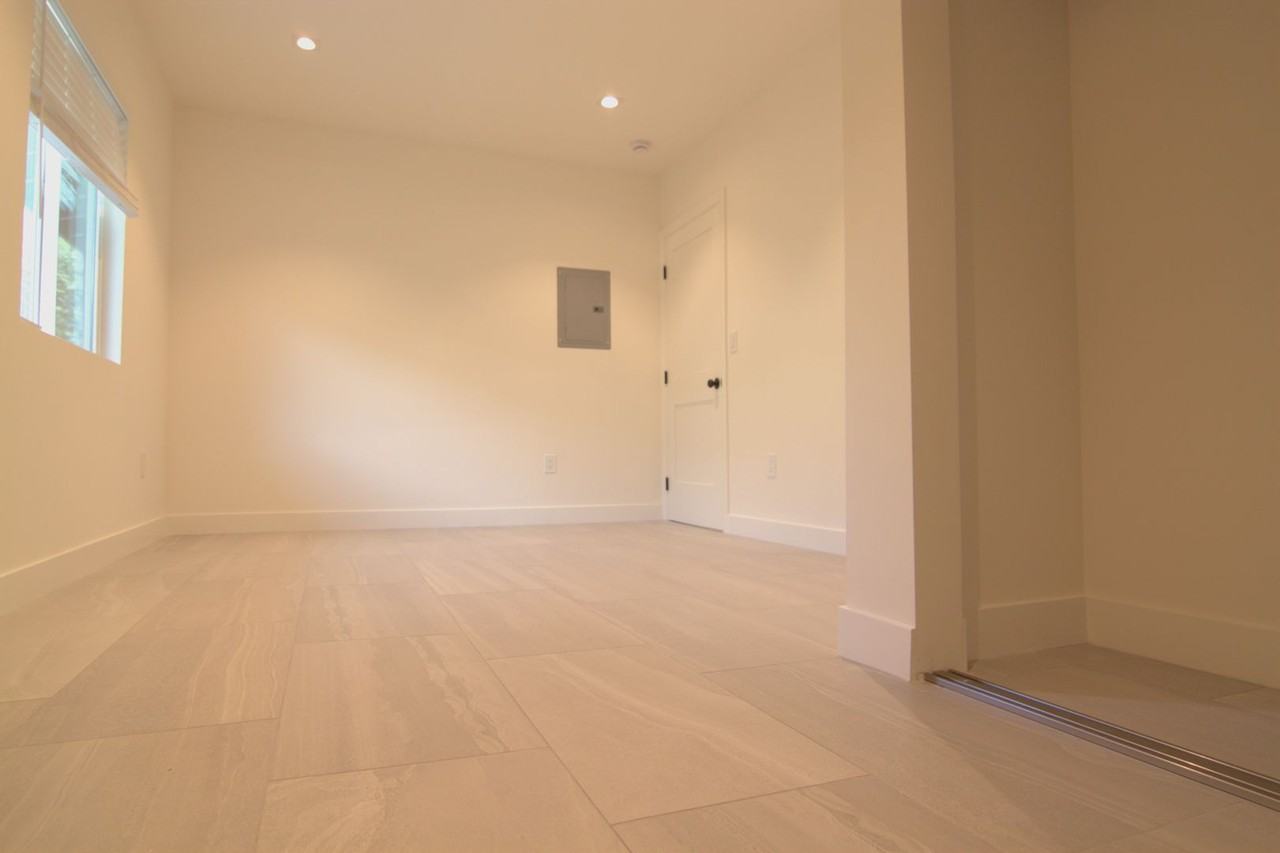 216 Harding Ave - Harding Ave #2 - Photo 4 of 11