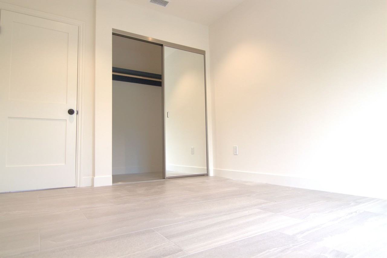216 Harding Ave - Harding Ave #3 - Photo 7 of 11
