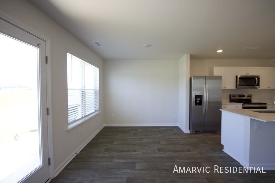 175 Seymour Village Dr - Photo 5 of 25