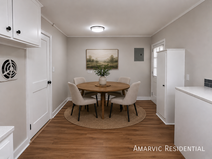 1107 College St #C - Photo 4 of 13