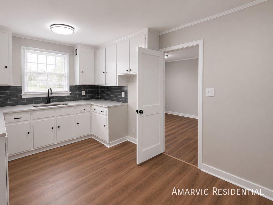 1107 College St #C - Photo 5 of 13