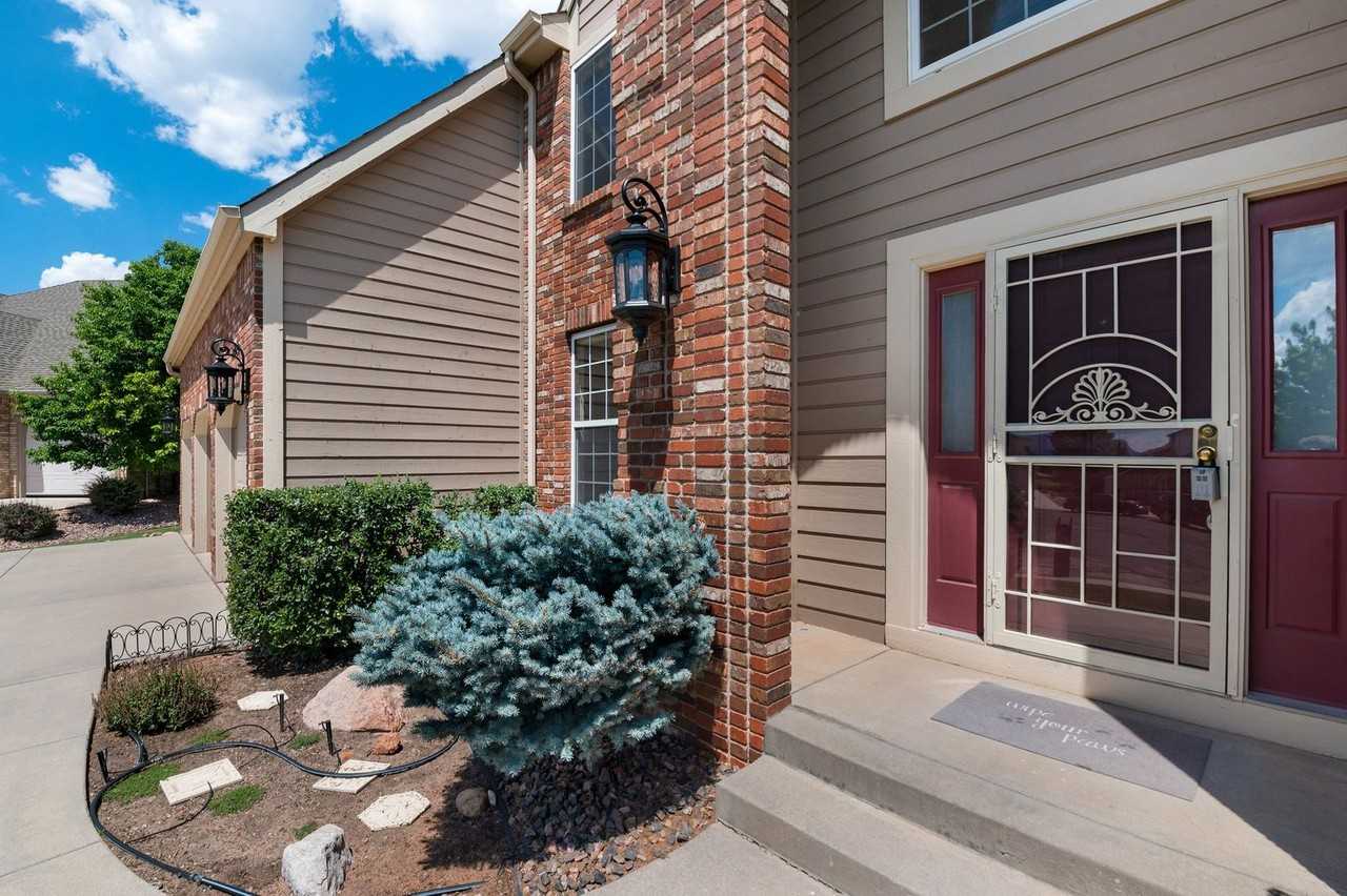 2420 Regal View Ct - Photo 4 of 50