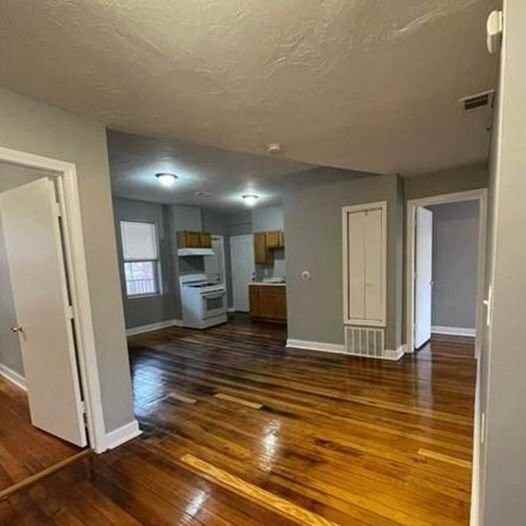 820-828 Blue Hill Avenue - Photo 3 of 10